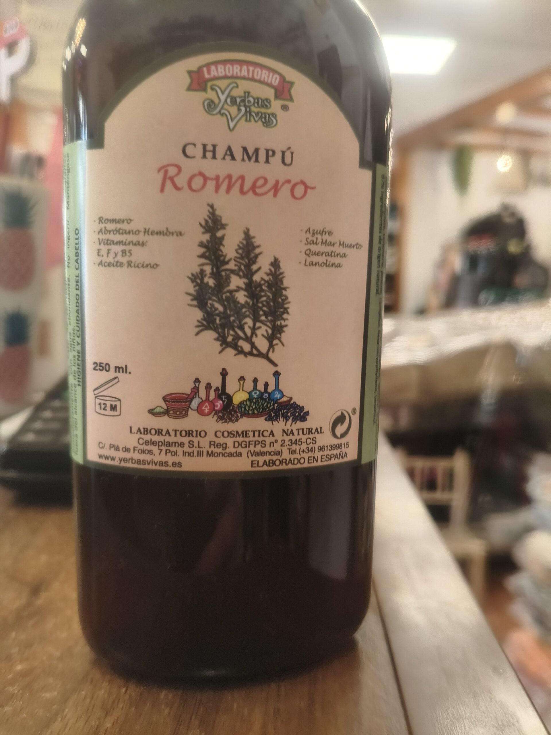 Champú romero